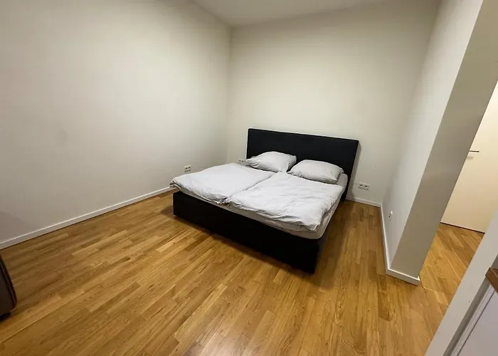 Genthiner 3 Apartament *